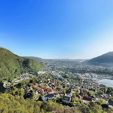 Floor With Mountain View, Terrace 22sqm, Free Parking * Bergen