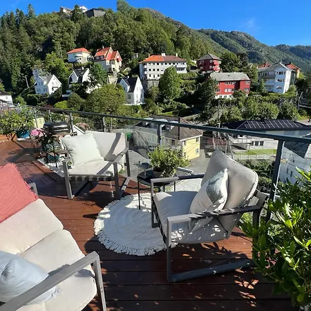 Floor With Mountain View, Terrace 22sqm, Free Parking Apartment Bergen