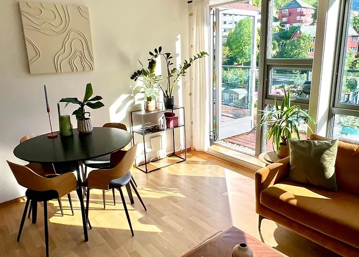 Floor With Mountain View, Terrace 22sqm, Free Parking 아파트 *