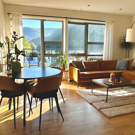 Floor With Mountain View, Terrace 22sqm, Free Parking Bergen